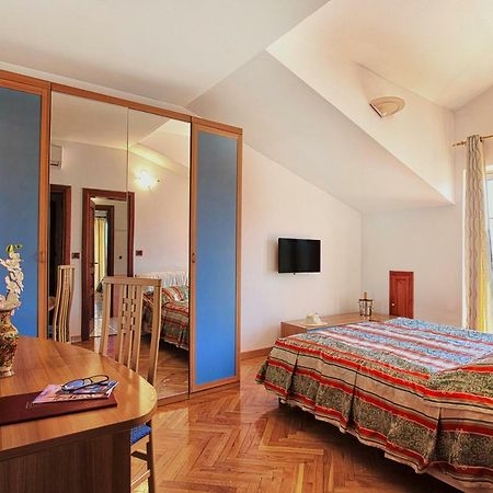 Villa Sveta Eufemija - Bed And Breakfast Rovinj Extérieur photo