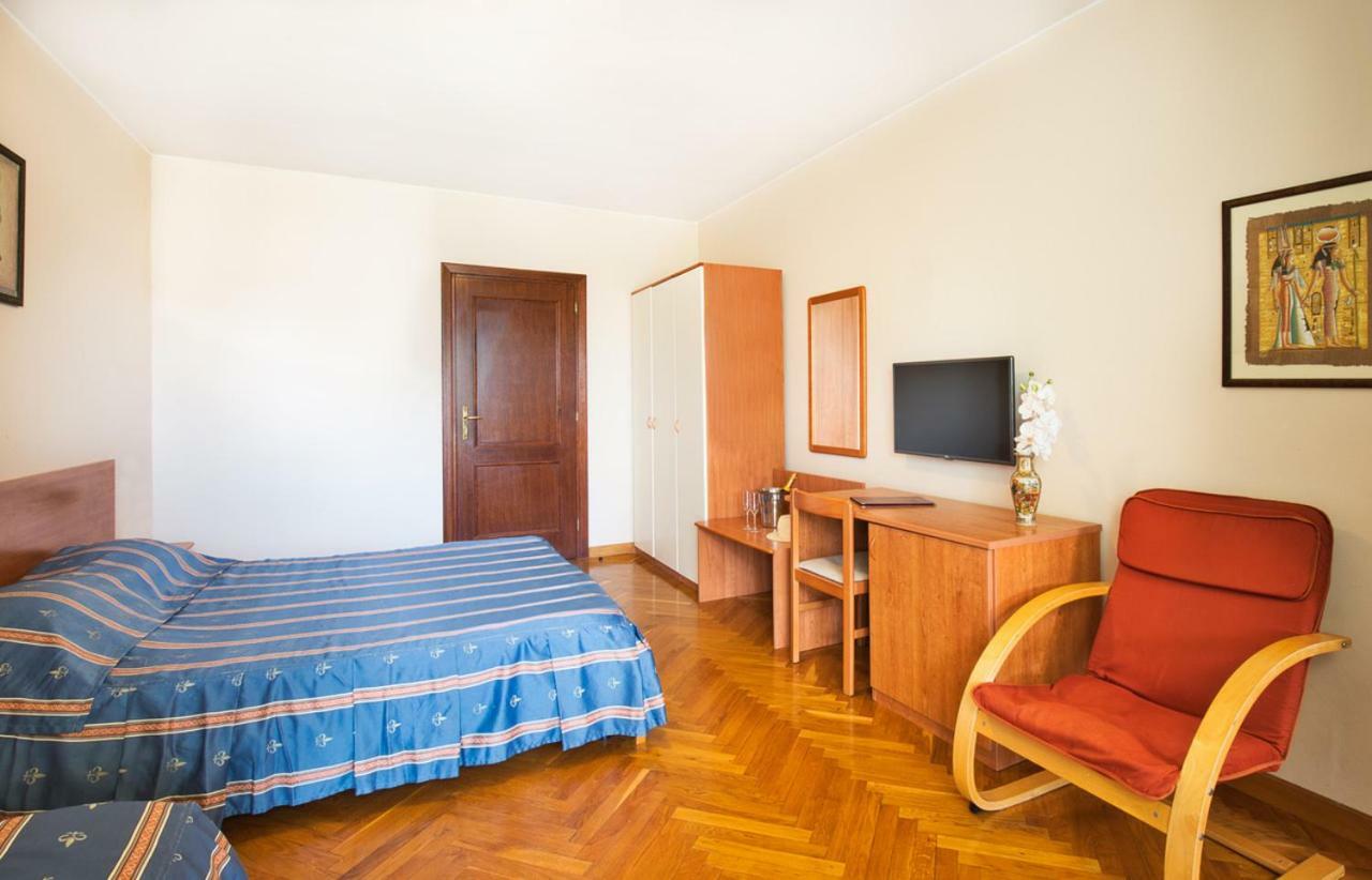 Villa Sveta Eufemija - Bed And Breakfast Rovinj Extérieur photo