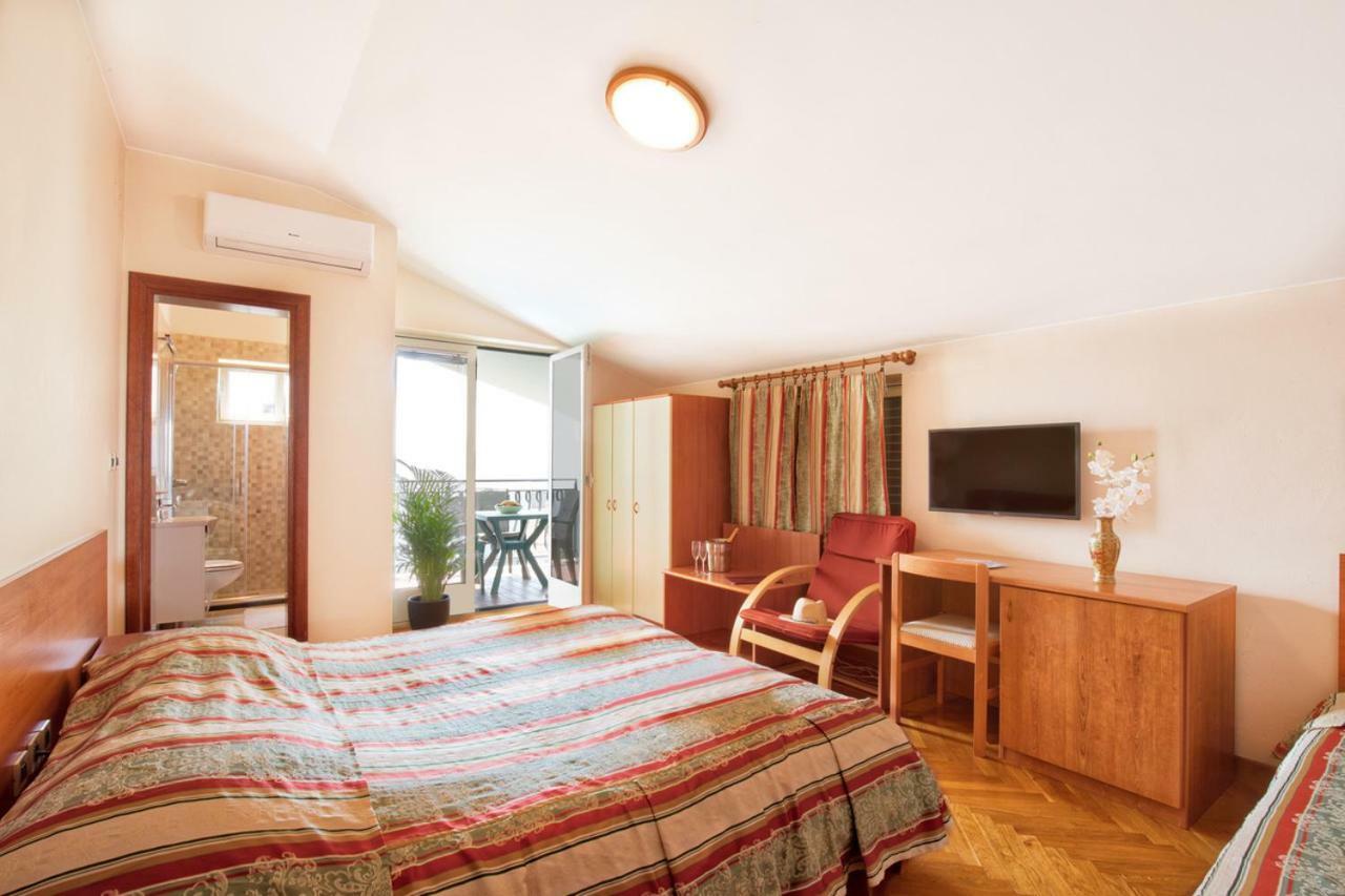Villa Sveta Eufemija - Bed And Breakfast Rovinj Extérieur photo